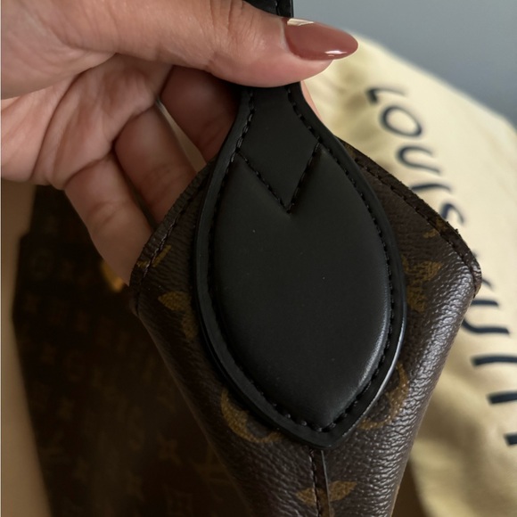 Louis Vuitton Floral Monogram Hobo Shoulder Bag - Picture 2 of 9